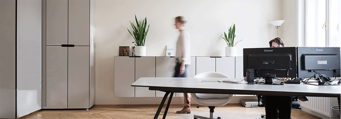 base72-Office-blurred